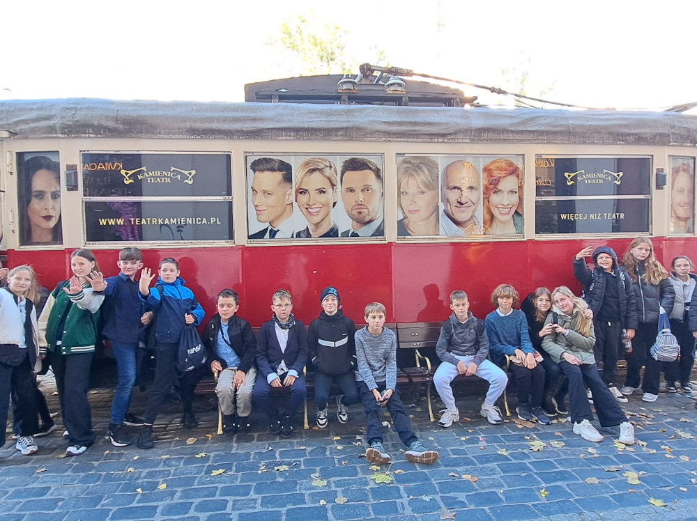 Wyjazd_do_Teatru_Kamienica_01