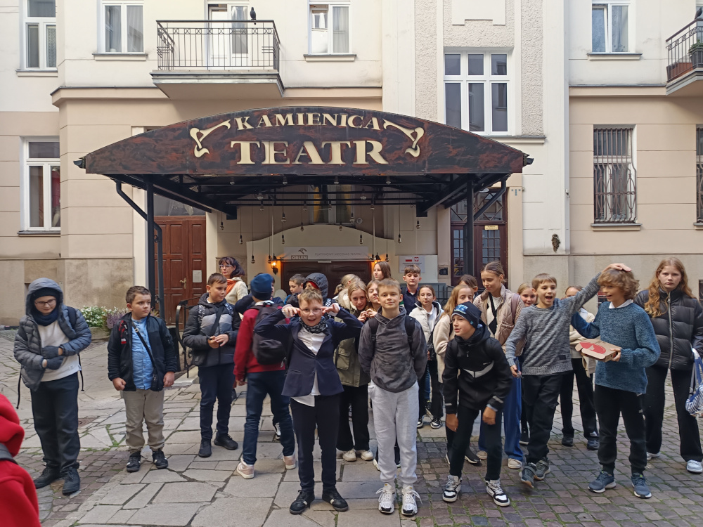 Wyjazd_do_Teatru_Kamienica_02